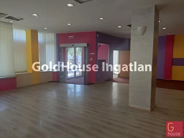 Kiadó kereskedelmi és ipari ingatlan Budapest XIV. kerület, Bp. XIV. ker. Hungária krt. 192 nm