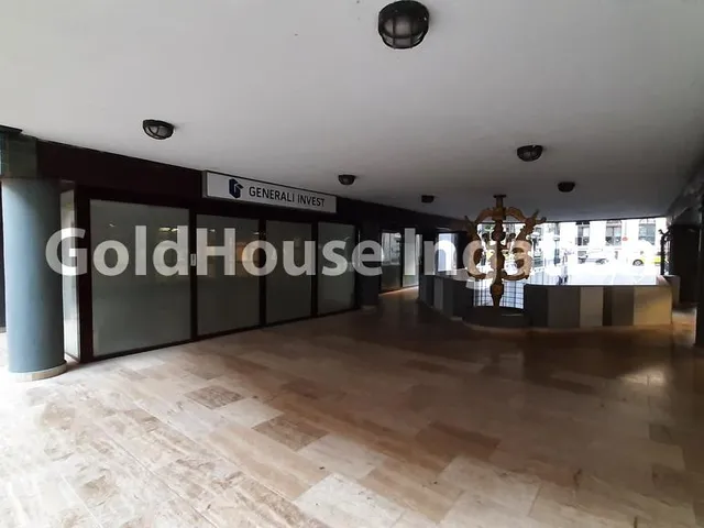 Kiadó kereskedelmi és ipari ingatlan Budapest V. kerület, Belváros 204 nm