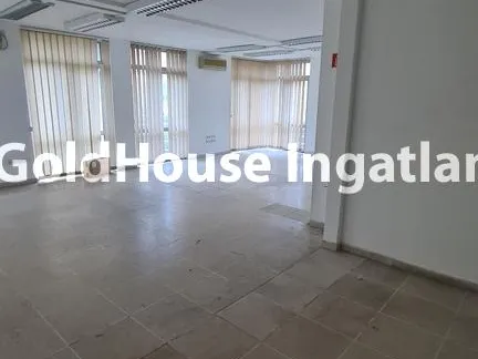 Eladó kereskedelmi és ipari ingatlan Budapest XI. kerület, Budapest XI. Budaörsi út 470 nm