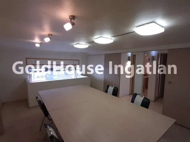 Kiadó kereskedelmi és ipari ingatlan Budapest V. kerület, Belváros 52 nm