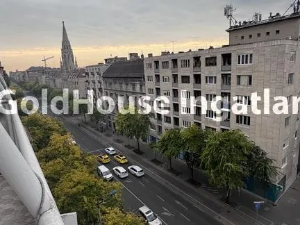 Eladó lakás Budapest VIII. kerület, 1082 Budapest, Üllői út 64 nm