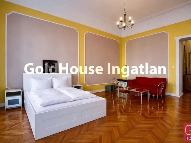 Eladó lakás Budapest V. kerület, 1052 Budapest, Károly krt 89 nm