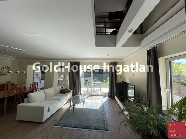 Eladó ház Budapest XV. kerület 230 nm