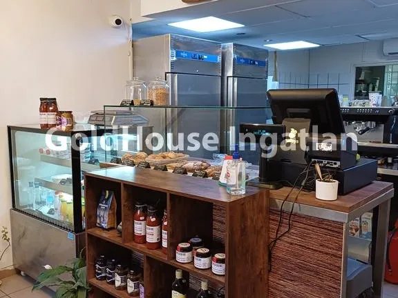 Kiadó kereskedelmi és ipari ingatlan Budapest III. kerület, KIADÓ a Kolossy Térnél ÜZLETHELYISÉG 48 nm