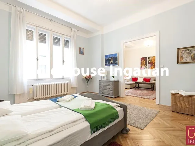 Eladó lakás Budapest VII. kerület, Kazinczy utca 63 nm