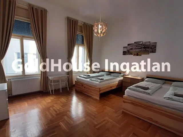 Eladó lakás Budapest VII. kerület, Rákóczi út- Blaha L. tér és Astoria közelében 85 nm