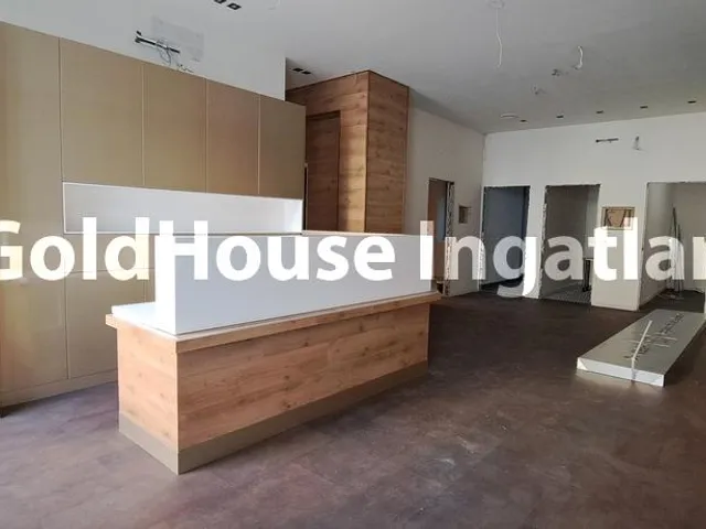 Kiadó kereskedelmi és ipari ingatlan Budapest II. kerület, Bp. II. Retek utca 149 nm