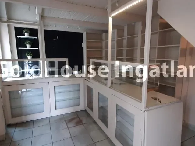 Kiadó kereskedelmi és ipari ingatlan Budapest VII. kerület 40 nm