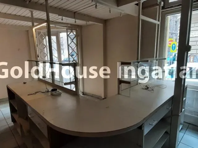 Kiadó kereskedelmi és ipari ingatlan Budapest VII. kerület, Dohány utca 40 nm