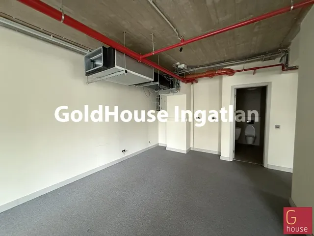 Kiadó kereskedelmi és ipari ingatlan Budapest IX. kerület, Kiadó SAROK üzlet, akár MELEG-KONYHÁS tevékenységre is! 95 nm