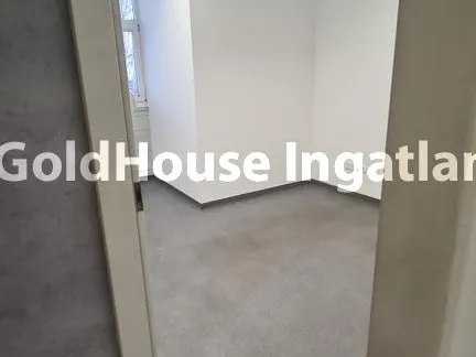 Kiadó kereskedelmi és ipari ingatlan Budapest XVIII. kerület, Budapest XVIII. Besence út 500 nm