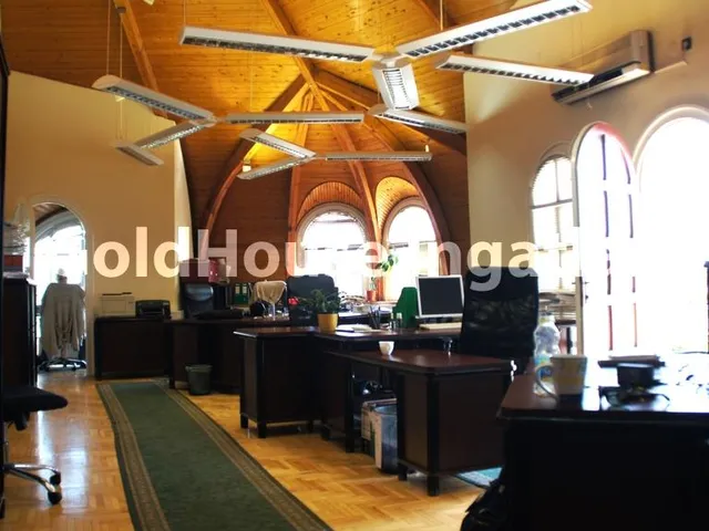 Kiadó kereskedelmi és ipari ingatlan Budapest XII. kerület 100 nm