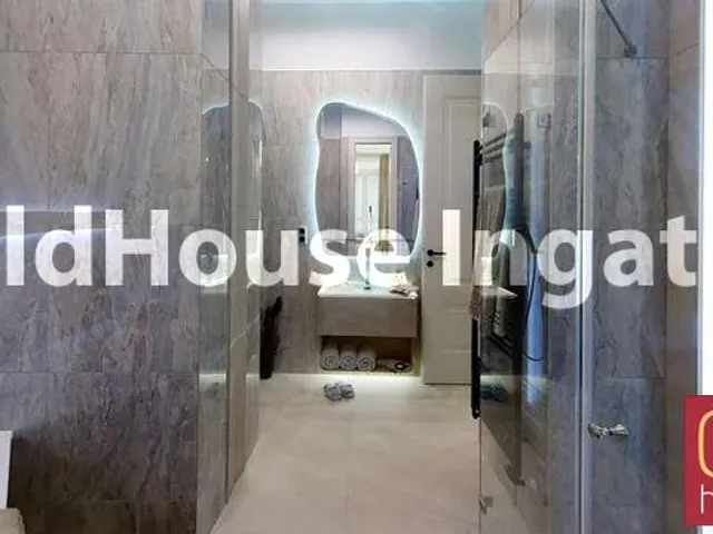 Eladó lakás Budapest VI. kerület, 1067. BP EÖTVÖS 93 nm