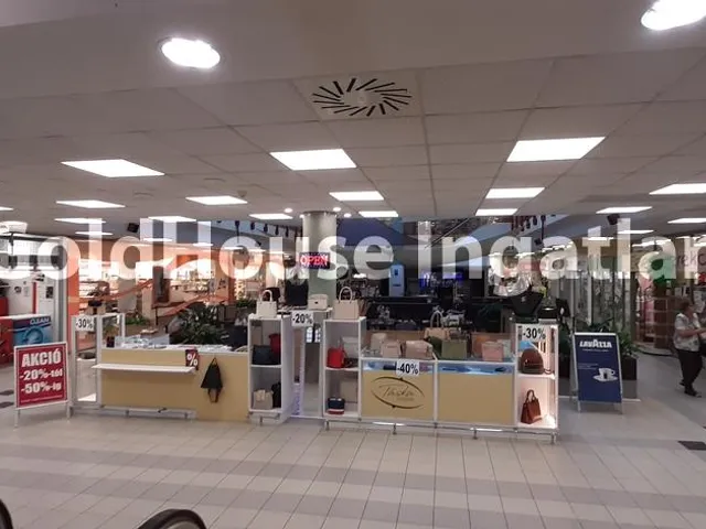 Kiadó kereskedelmi és ipari ingatlan Budapest XI. kerület, Gazdagrét 62 nm