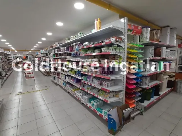 Kiadó kereskedelmi és ipari ingatlan Budapest VI. kerület 640 nm