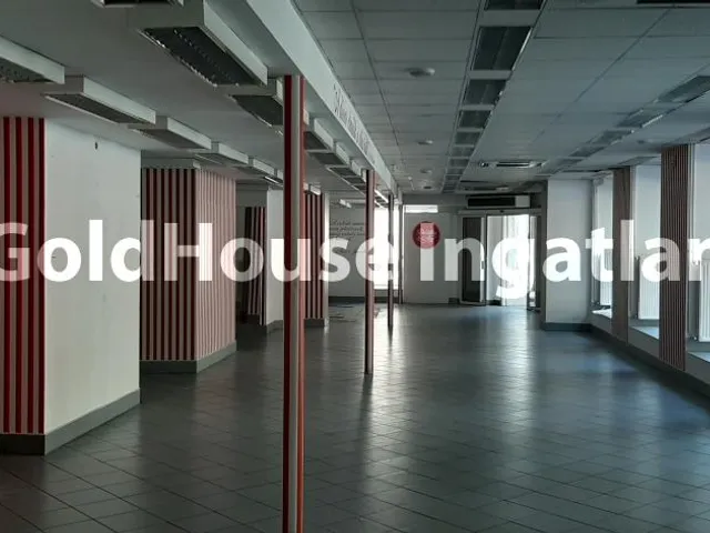 Kiadó kereskedelmi és ipari ingatlan Budapest VII. kerület, Erzsébet krt. 338 nm