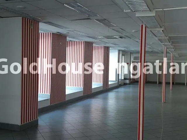 Kiadó kereskedelmi és ipari ingatlan Budapest VII. kerület, Erzsébet krt. 338 nm