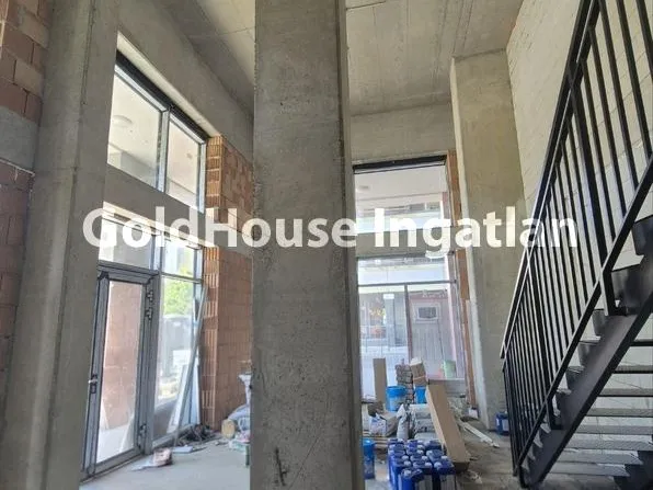 Kiadó kereskedelmi és ipari ingatlan Budapest XIII. kerület, Lomb utca 80 nm