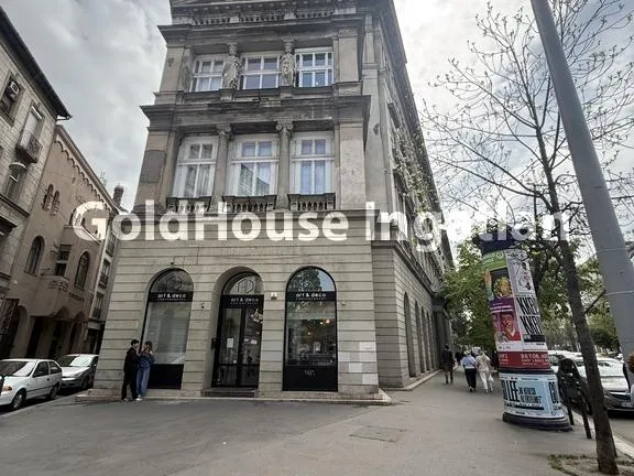 Kiadó kereskedelmi és ipari ingatlan Budapest V. kerület, Belváros 652 nm