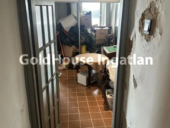 Eladó kereskedelmi és ipari ingatlan Budapest I. kerület 68 nm
