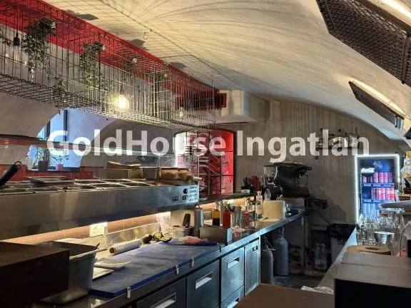 Kiadó kereskedelmi és ipari ingatlan Budapest II. kerület, Rózsadomb 175 nm