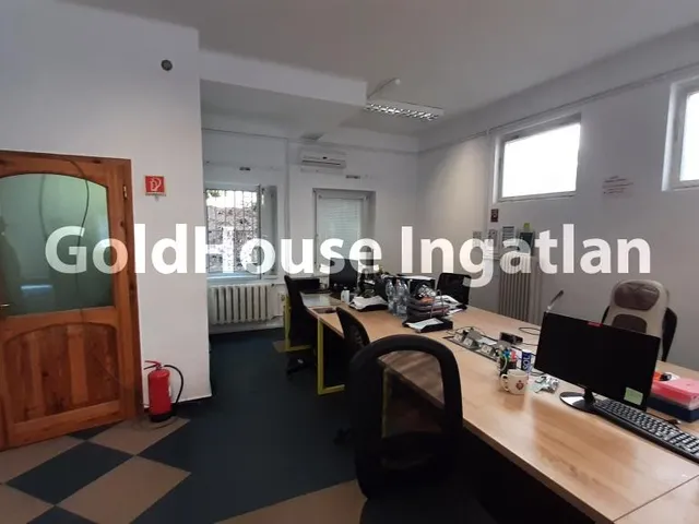 Kiadó kereskedelmi és ipari ingatlan Budapest XXII. kerület, Nagytétényi út-Rózsakert 92 nm