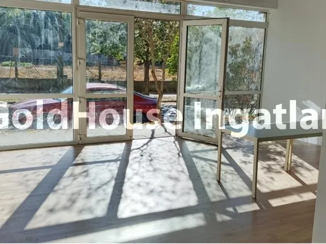 Kiadó kereskedelmi és ipari ingatlan Budapest X. kerület 75 nm
