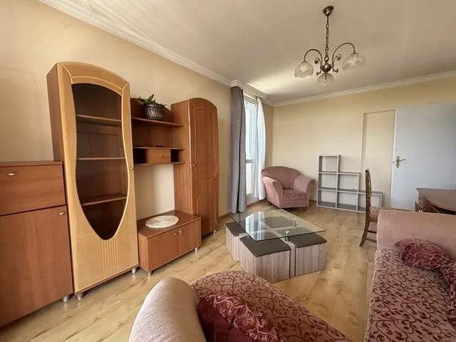 Eladó lakás Pécs, Athinay út  64 nm