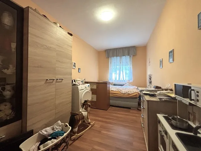 Eladó lakás Pécs, Littke József utca 64 nm