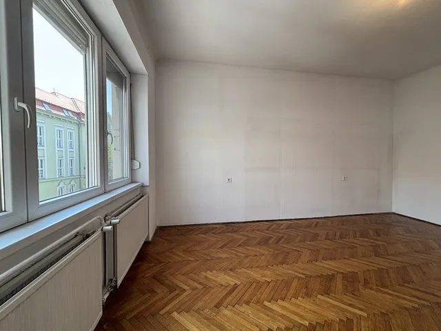 Eladó lakás Pécs, Rákóczi út 80 nm