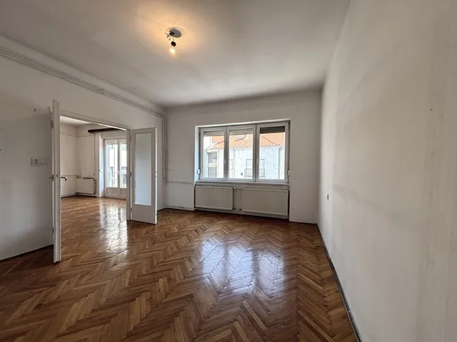 Eladó lakás Pécs, Rákóczi út 80 nm