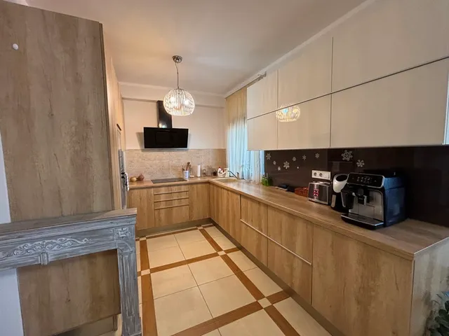 Eladó lakás Kozármisleny, Sólyom utca  119 nm