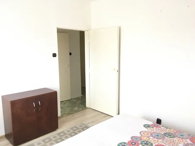 Eladó lakás Pécs, Páfrány utca 47 nm