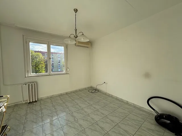 Eladó lakás Pécs 67 nm