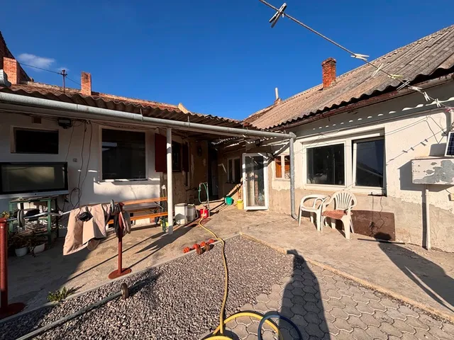 Eladó ház Pécs, Orsolya utca 80 nm