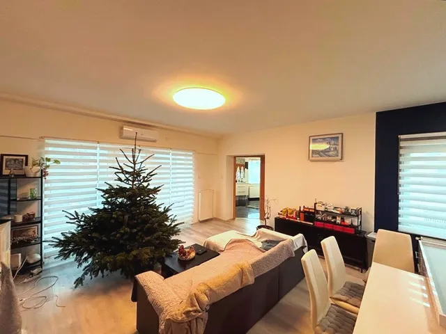 Eladó lakás Pécs, Kertváros utca 88 nm