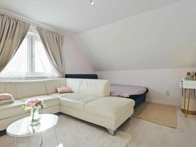 Eladó ház Kozármisleny 230 nm