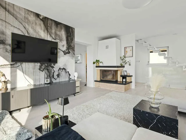 Eladó ház Kozármisleny 230 nm