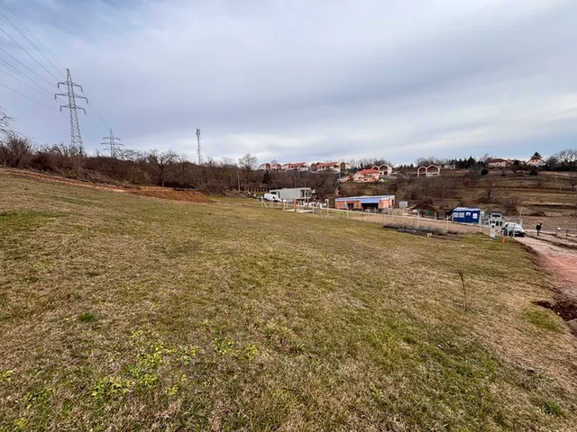 Eladó ház Pécs, Nyugati kőhíd dűlő 1031 nm