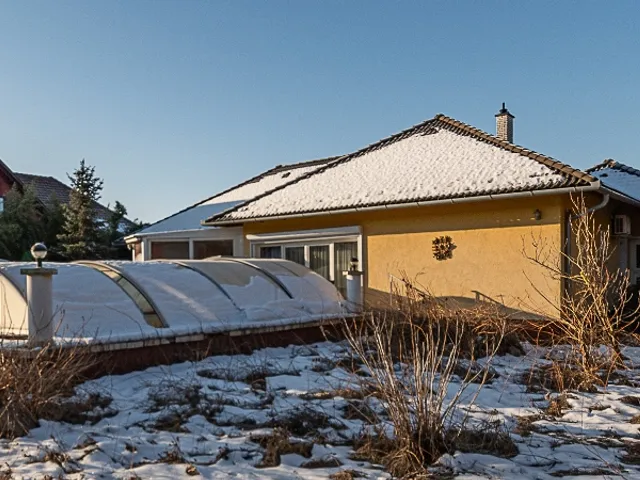 Eladó ház Kozármisleny 232 nm