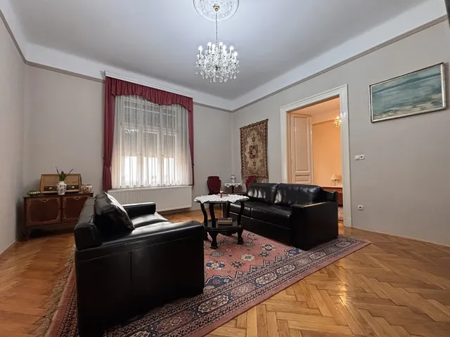 Eladó lakás Pécs 121 nm