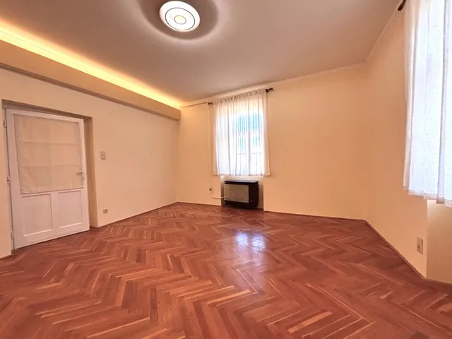 Eladó lakás Pécs, Tettye utca 41 nm