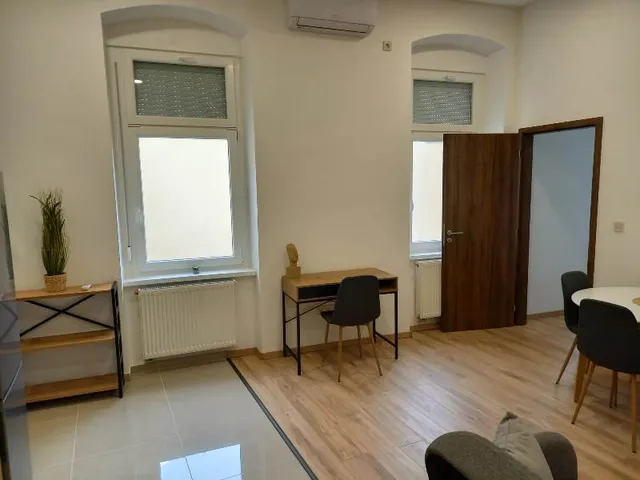 Kiadó lakás Pécs, Belváros 43 nm
