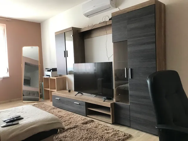 Kiadó lakás Pécs, Egyetemváros 48 nm