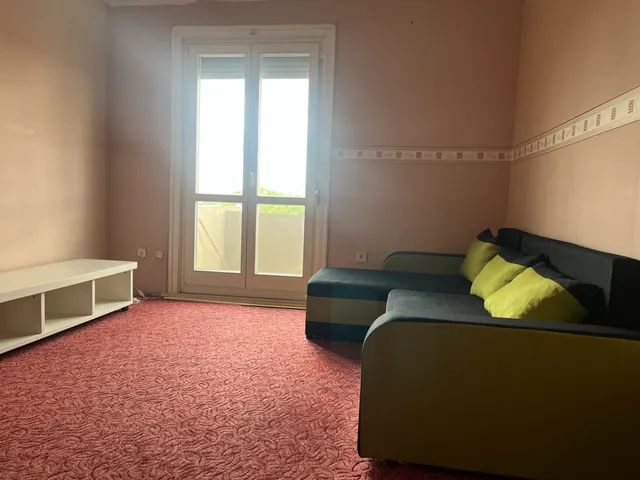 Kiadó lakás Pécs, Egyetemváros 58 nm