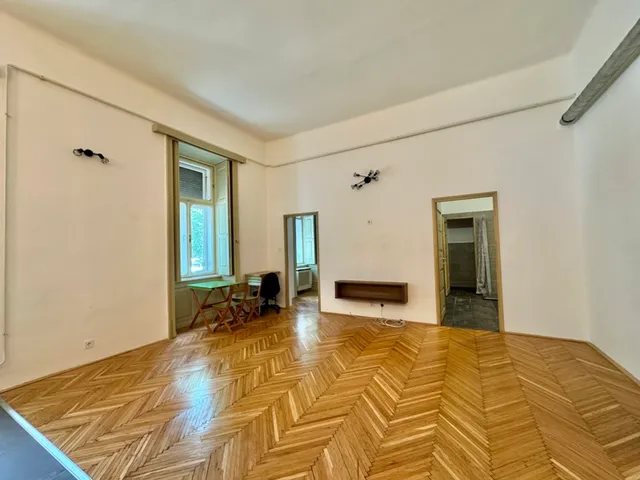 Kiadó lakás Pécs, Belváros 59 nm