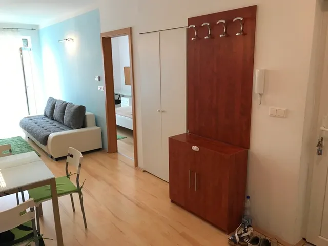 Kiadó lakás Pécs, Egyetemváros 63 nm