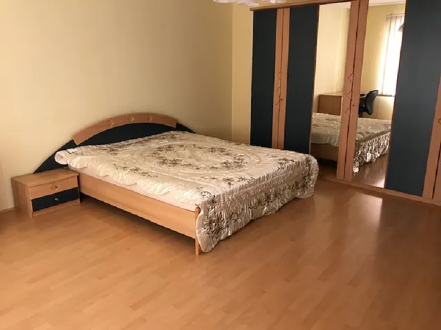 Kiadó lakás Pécs, Belváros 100 nm