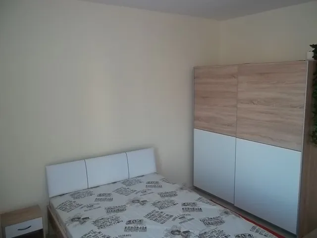 Kiadó lakás Pécs, Egyetemváros, Szigeti út 54 nm