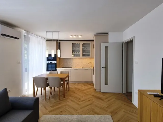 Kiadó lakás Pécs, Belváros 42 nm